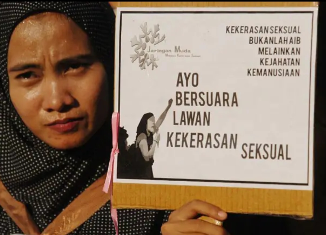 RELASI KUASA, KEKERASAN SEKSUAL, DAN KRISIS PERLINDUNGAN SANTRI: Analisis Fenomena Pencabulan Santriwati oleh Oknum Kyai di Indonesia Tahun 2021–2025